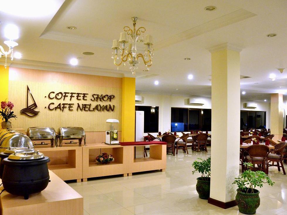 Bahari Inn Tegal Exterior photo